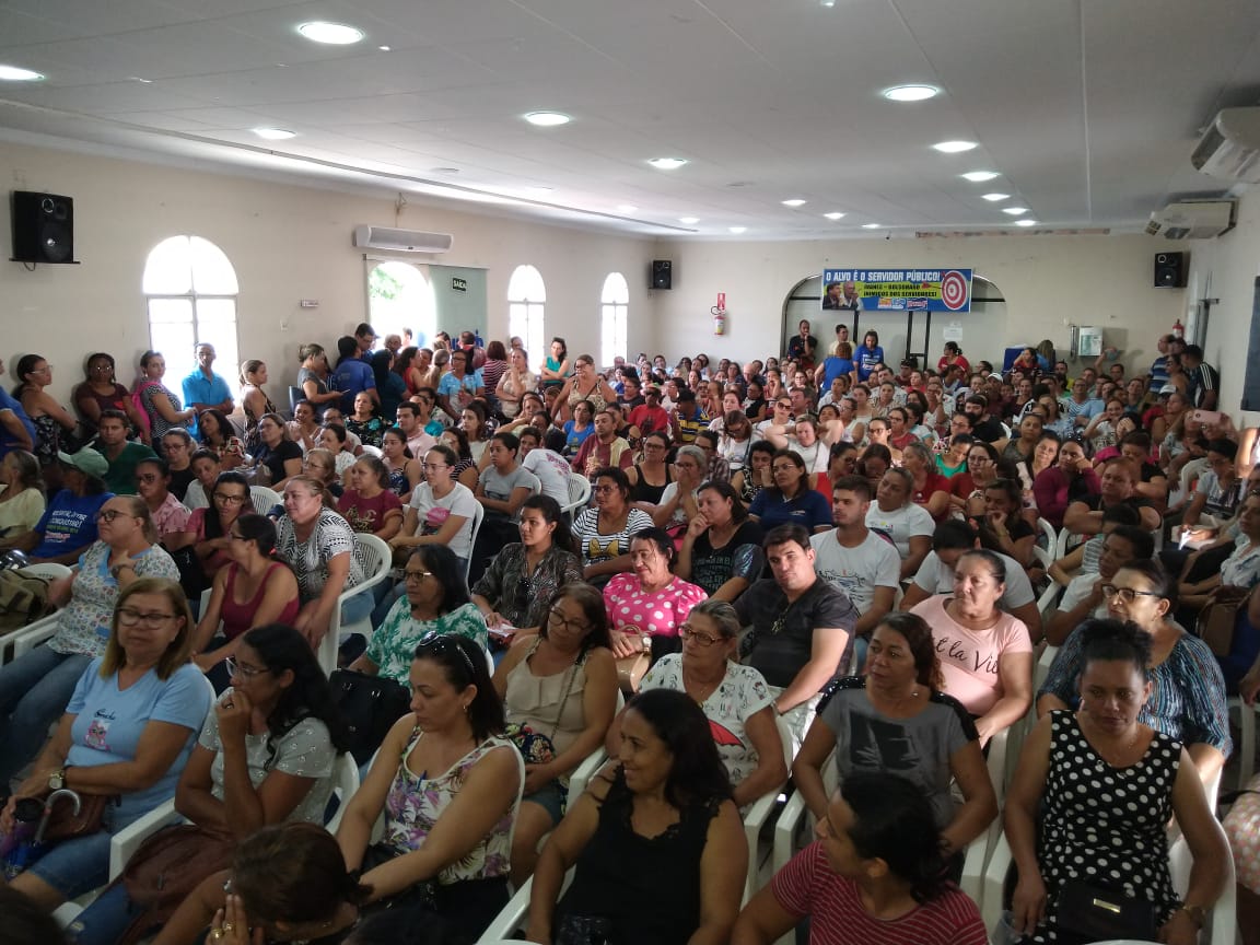 Servidores de Patos entram em greve dia 6 de março