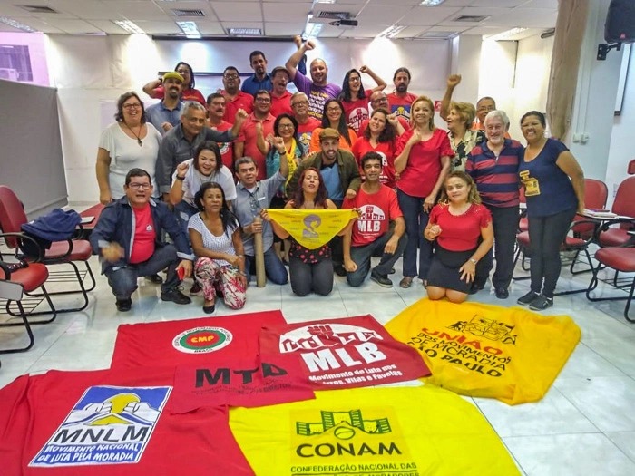Programa Casa Verde e Amarela nega direito à moradia