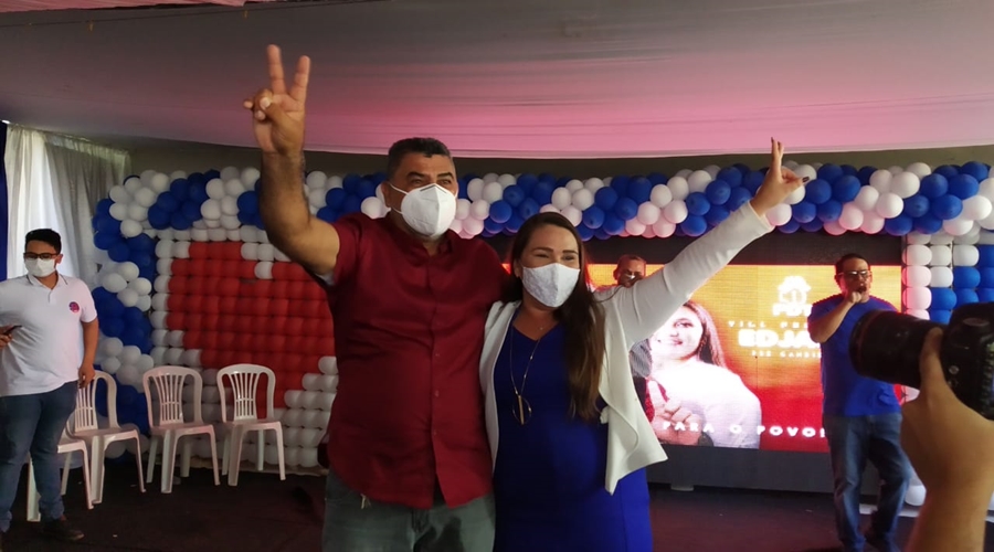 Edjane Araújo é pré-candidata a vice de Lenildo Morais; anúncio foi feito na convenção do PDT