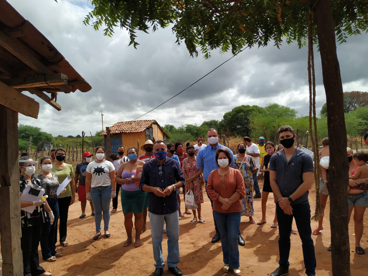 Vereador Zé Gonçalves (PT), acompanha trabalho de secretarias nos sem tetos em Patos