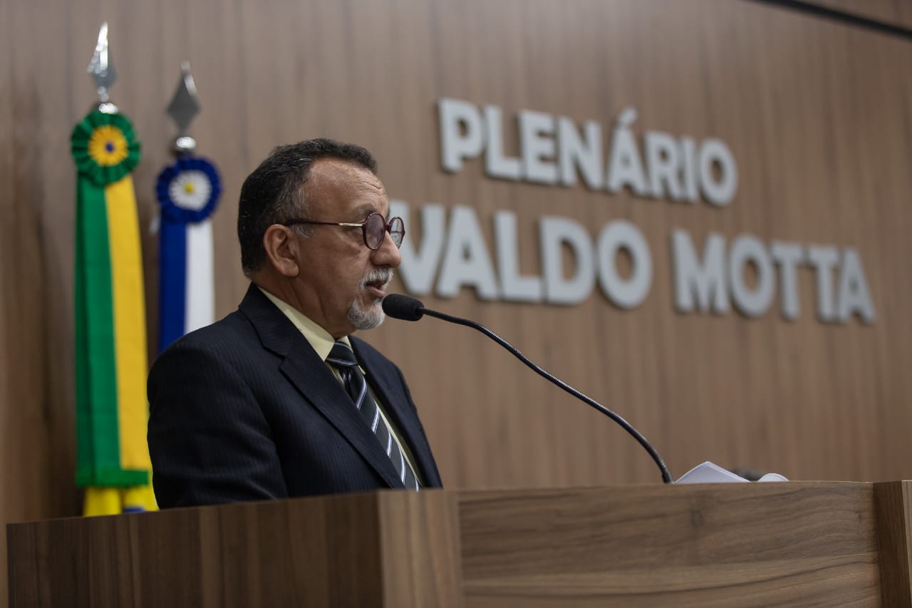 Vereador Zé Gonçalves quer solução para esgotos que estão poluindo mananciais do assentamento Patativa do Assaré