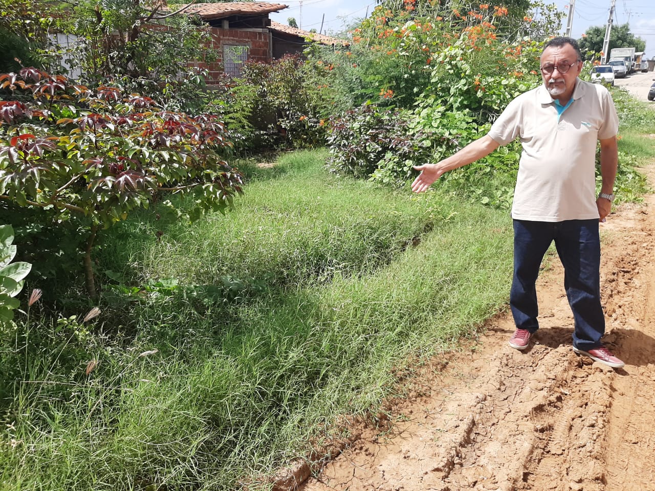 Moradores do Bairro Jardim Magnólia em Patos, vivem um caos. Afirma vereador Zé Gonçalves