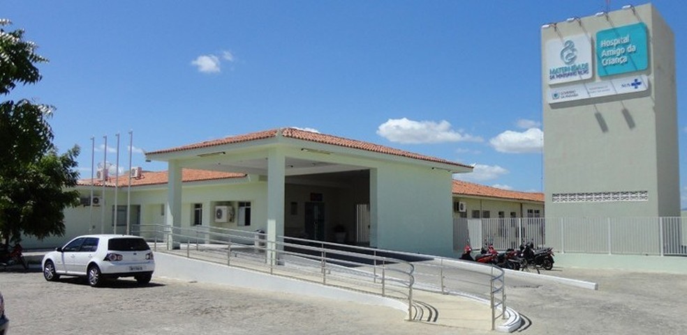 Zé Gonçalves levará ao MPPB denúncias de mães por mau atendimento obstétrico na Maternidade de Patos