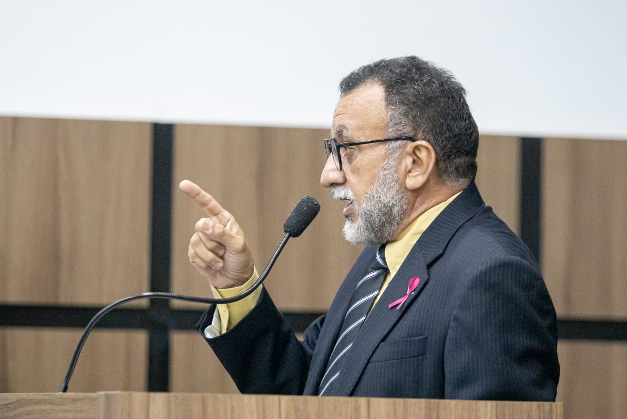 Zé Gonçalves repudia projeto aprovado que institui contribuição extraordinária para servidores ativos, aposentados e pensionistas de Patos