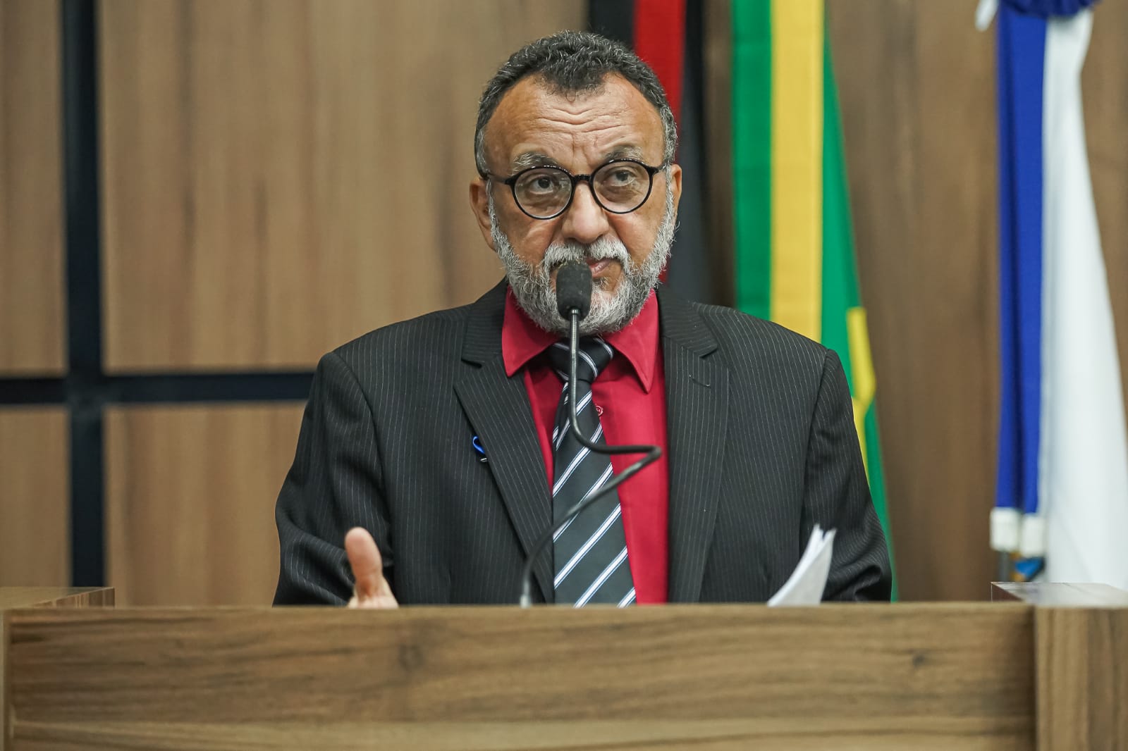 Zé Gonçalves solicita resposta urgente da Secretaria de Saúde em relação ao pagamento do Previne Brasil aos servidores