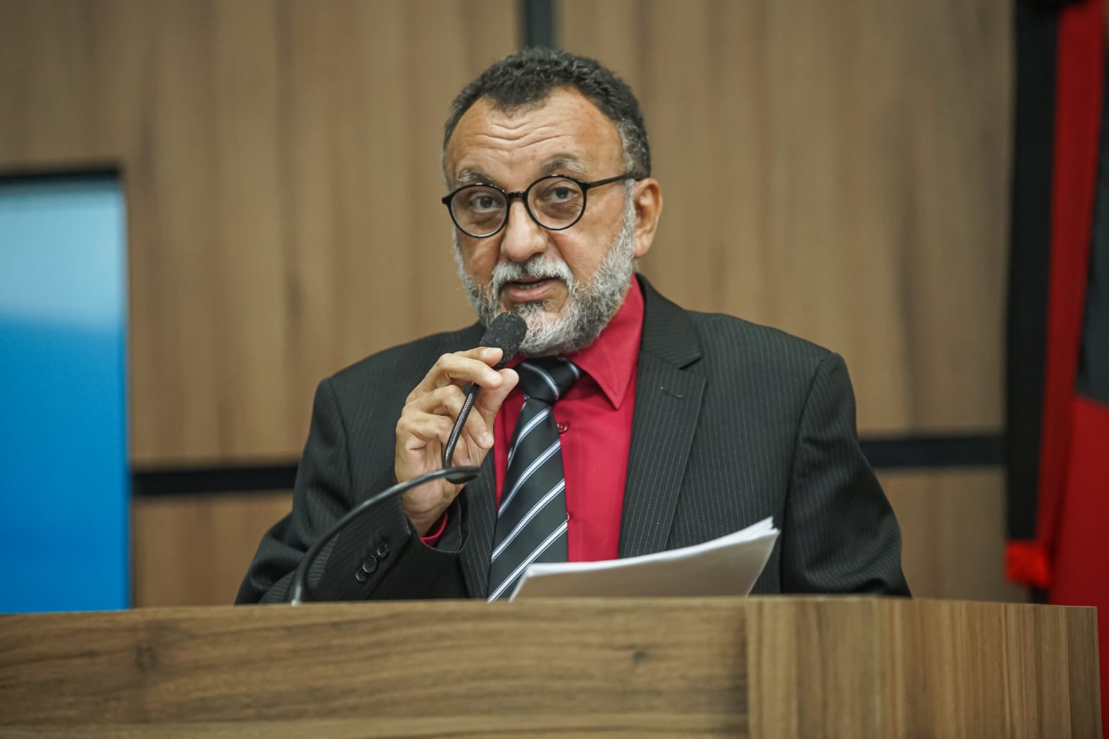 Organograma de férias para todos os servidores e não apenas para médicos, evitando prejuízos a população, avalia Zé Gonçalves