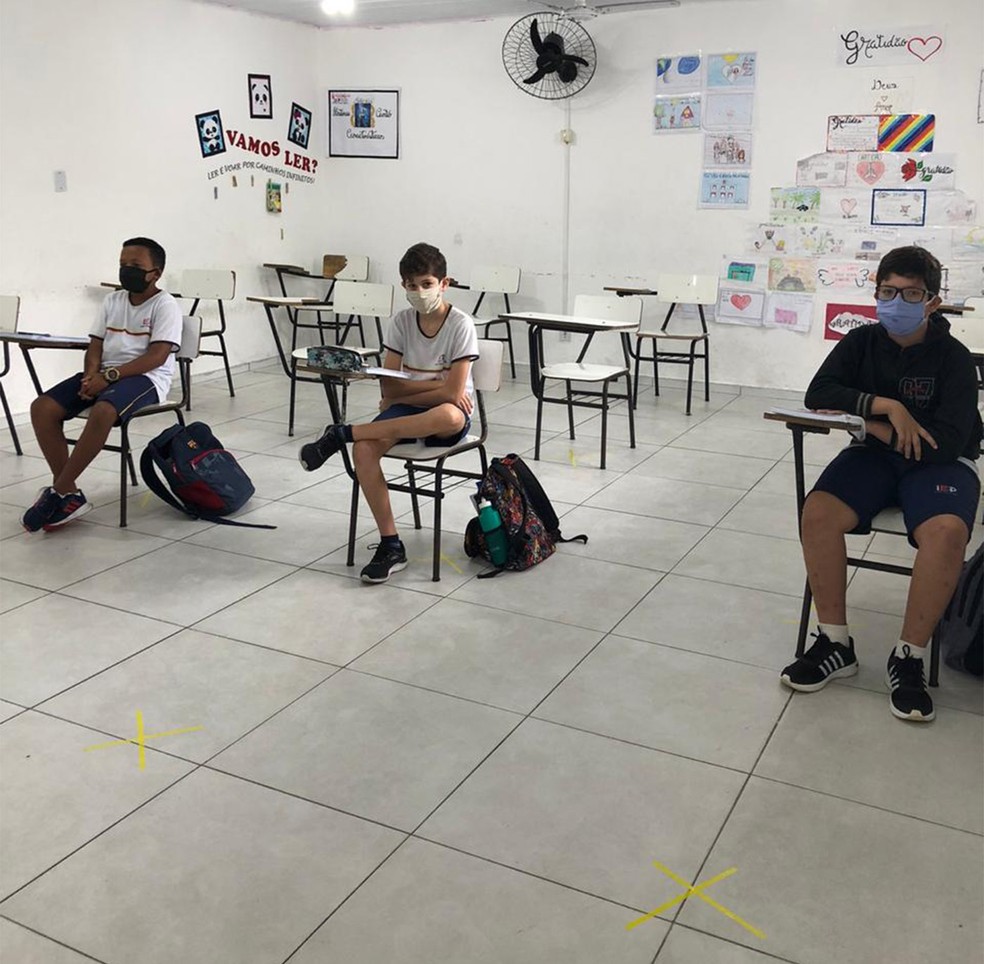 MEC divulga diretrizes para volta às aulas presenciais, mas não estabelece data para o retorno
