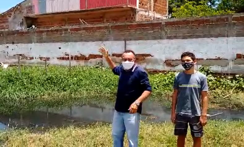 Prefeitura não resolve problema no Bairro Dona Milindra e moradores estão na lama. Denuncia vereador Zé Gonçalves