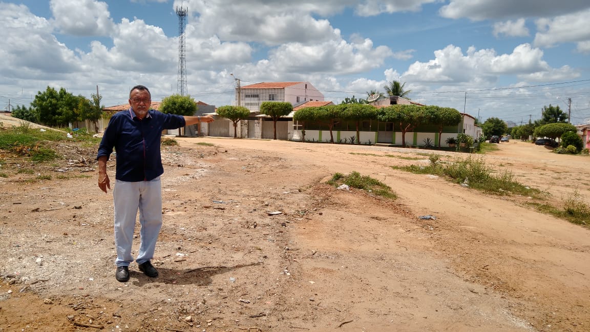 Vereador Zé Gonçalves denuncia lixão no Monte Castelo em Patos