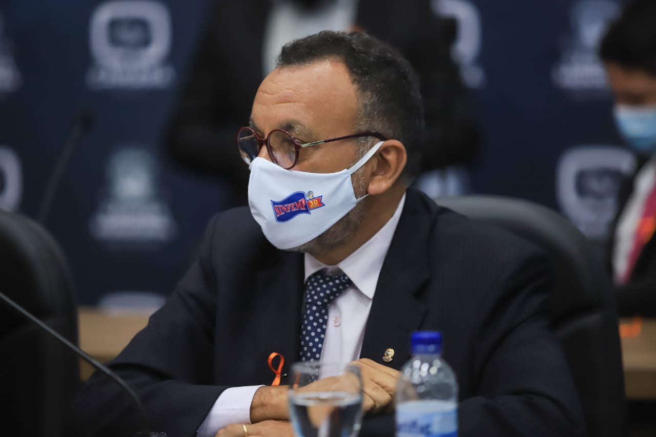 Vereador Zé Gonçalves defende vacinação para todos os servidores de Patos e nas escolas e creches fiquem o mínimo de trabalhadores durante a pandemia