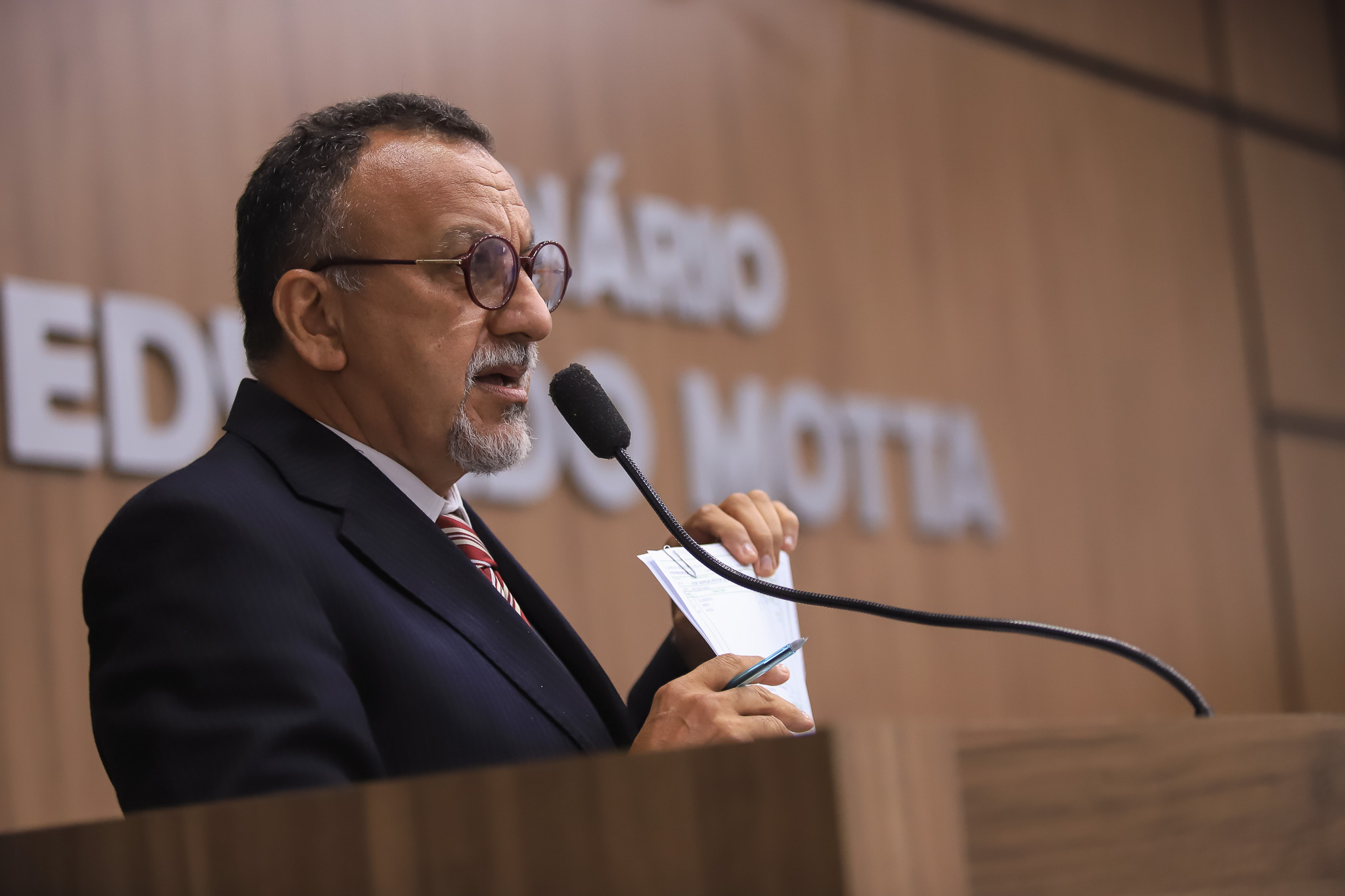 Zé Gonçalves quer apoio de todos os vereadores para a luta por política de saúde pública para os animais de rua de Patos
