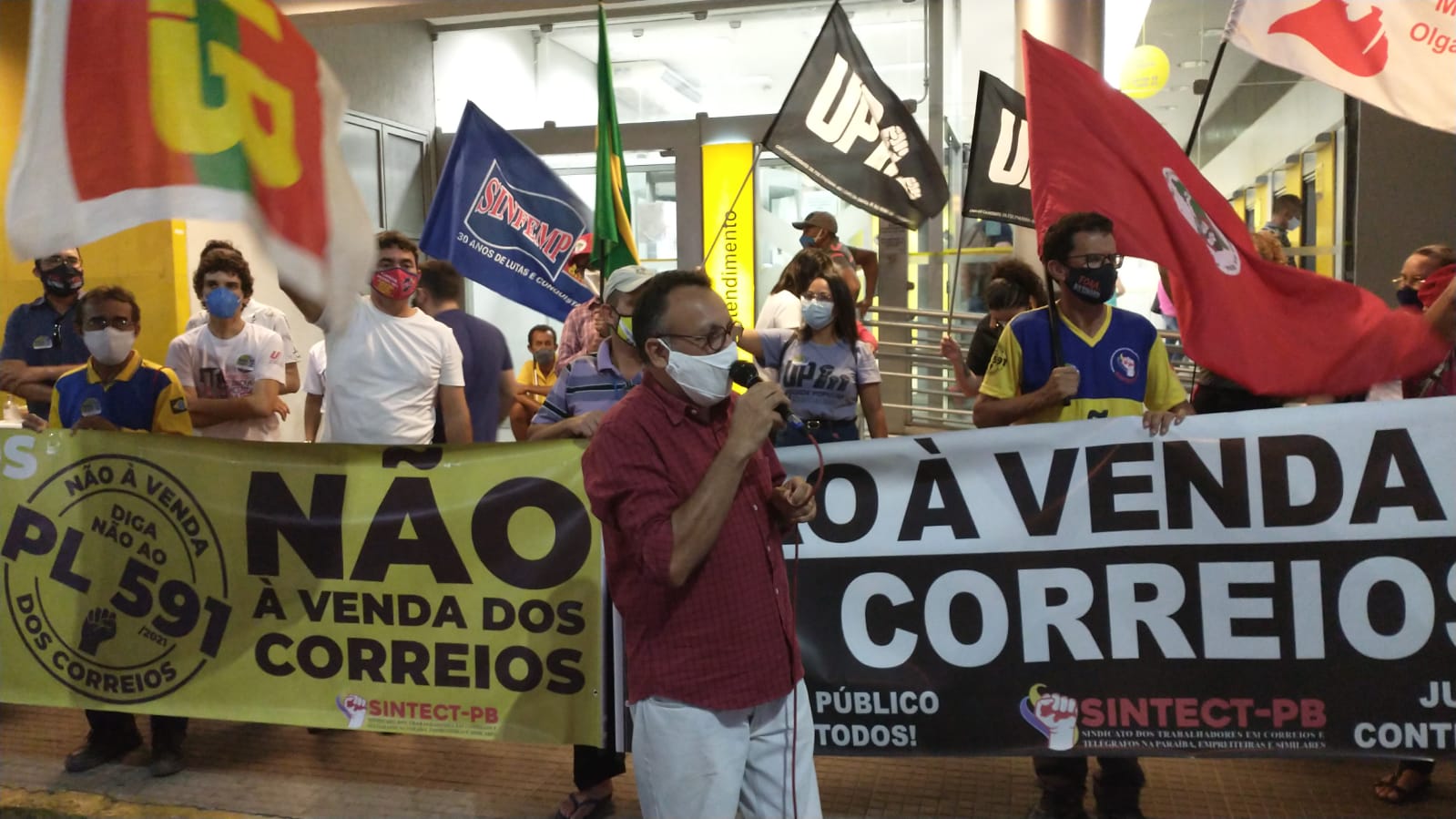 Zé Gonçalves diz em mobilização contra a PEC 32 da Reforma Administrativa que povo precisa ir às ruas para barrar Bolsonaro